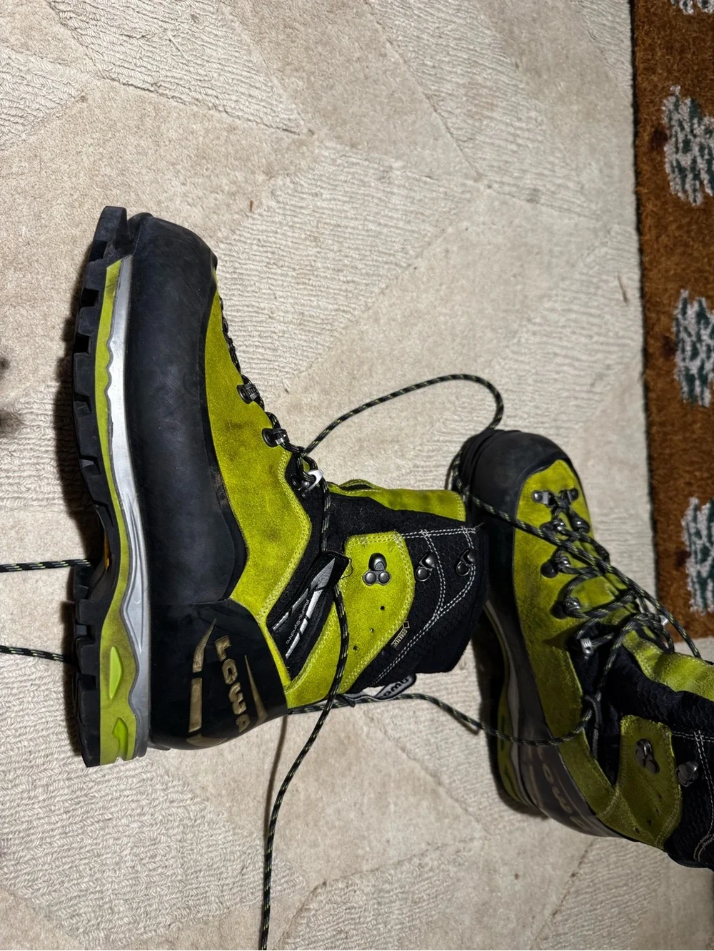 Lowa Mountain Expert GTX Evo Mountaineering Boots Men’s US 10.5 EU 44